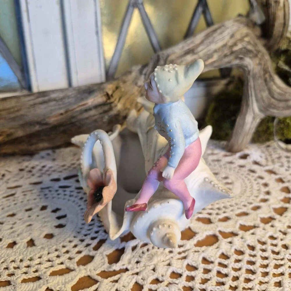 Vintage Pastel Porcelain Elf on a Shell Trinket Dish Planter - Picture 5 of 15